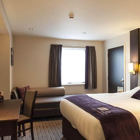 Premier Inn Dundee North Экстерьер фото