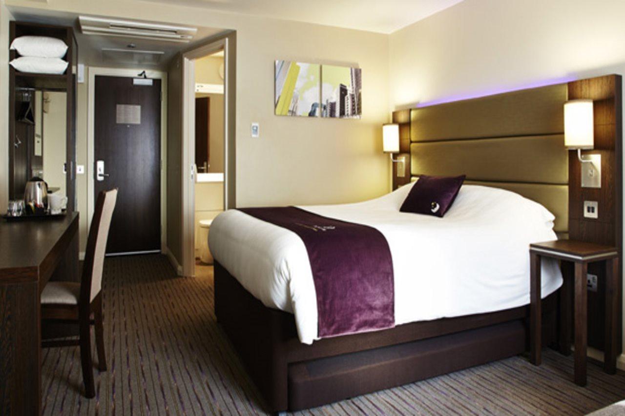 Premier Inn Dundee North Экстерьер фото