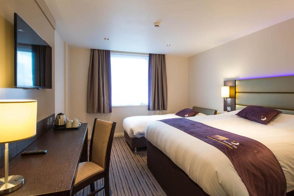 Premier Inn Dundee North Номер фото